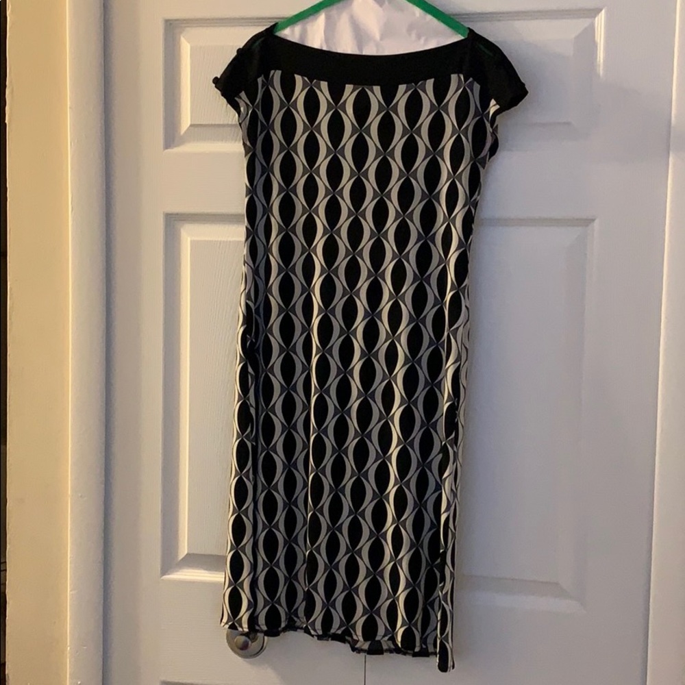 Cute Black and white design dress.